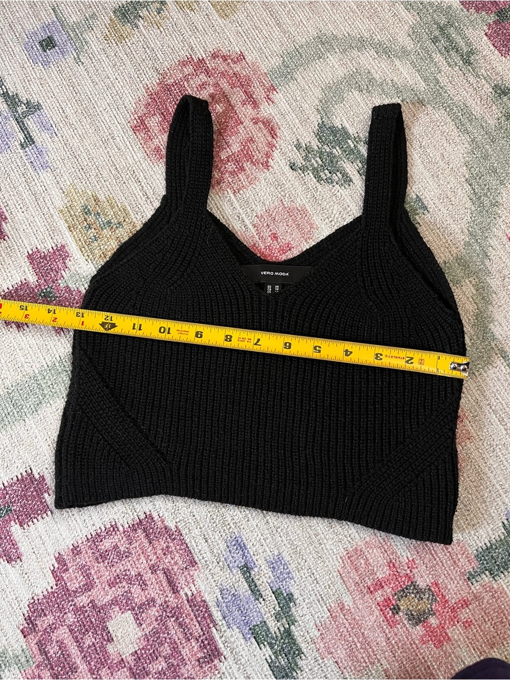 Vero Moda Black Ribbed Knit Cropped Tank